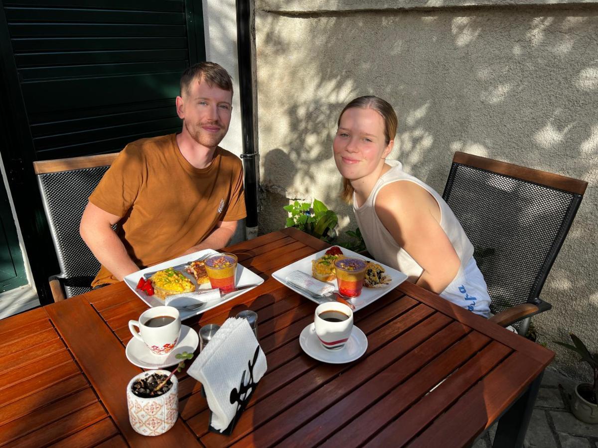 Bed & Breakfast Condesa Tirana